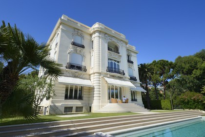 France, Alpes-Maritimes (06), Cannes, la villa La Californie où vécu Pablo Picasso, aujourd'hui renommé le Pavillon de Flore par Marina Picasso