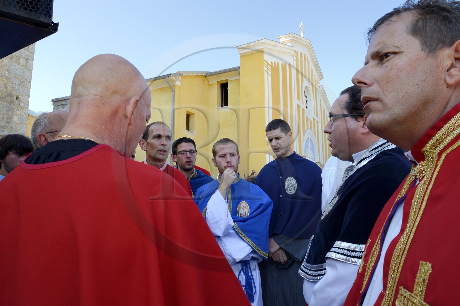 France, Haute-Corse (2B), région du Niolu (Niolo), Casamaccioli, fête de la Santa du Niolu où l'on célèbre la Nativité de la Vierge, paghjella ou chant polyphonique corse des membre des confréries religieuses