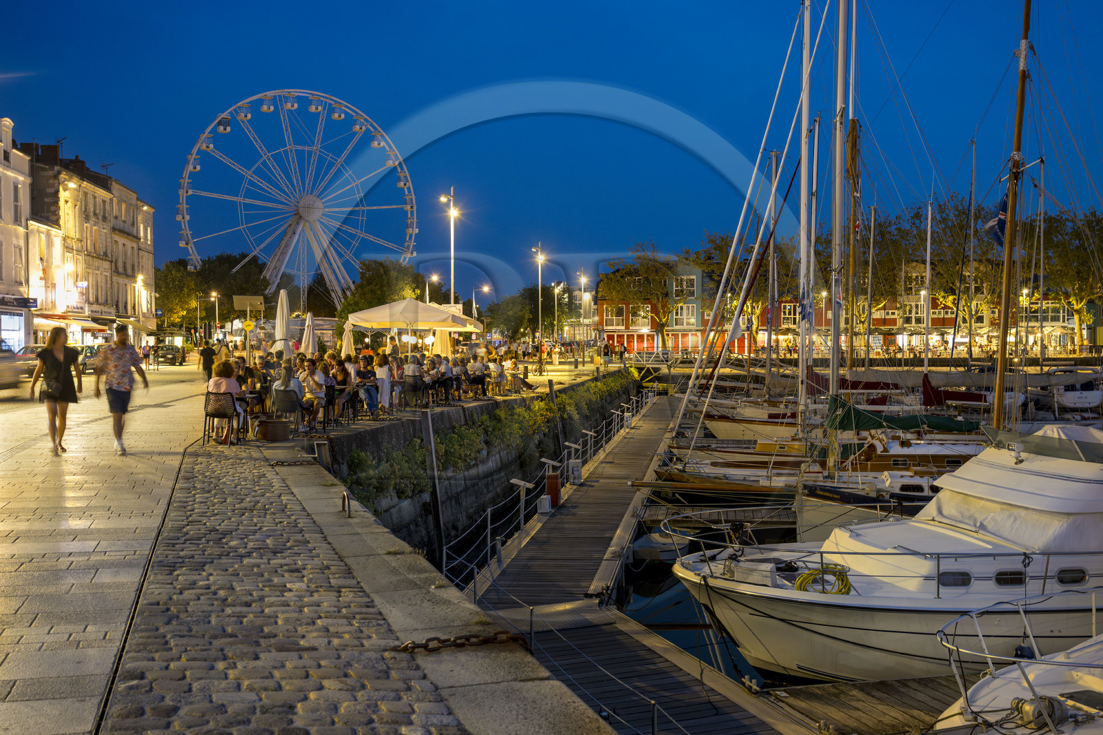 France, Charente-Maritime (17), La Rochelle, le bassin à flot du Vieux-Port