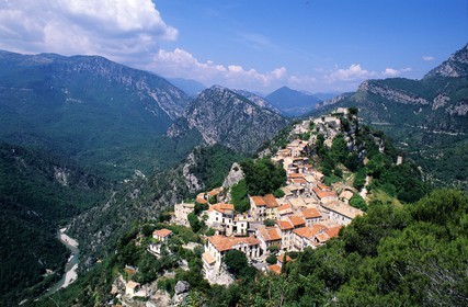 France, Alpes Maritimes, perched village of Gilette