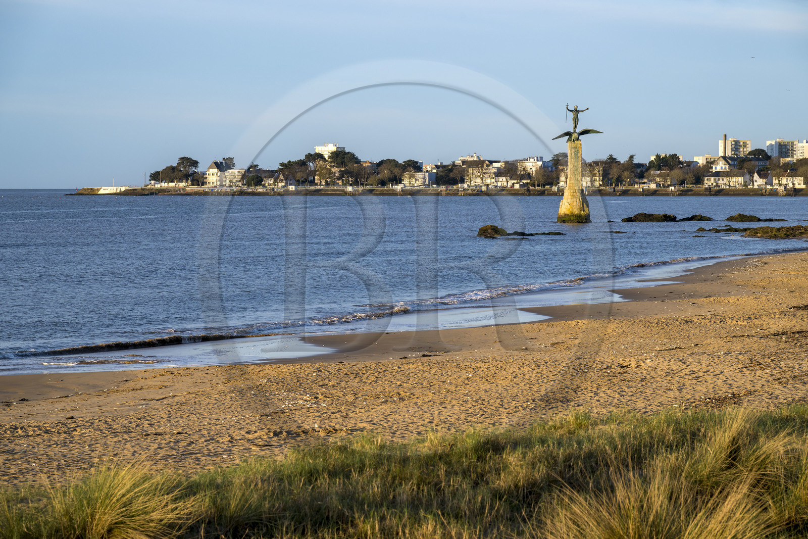 France, Loire-Atlantique (44), Estuaire de la Loire, Saint-Nazaire, la Grande plage, Monument Americain appelé Sammy édifié en mémoire du débarquement américain du 26 juin 1917 à Saint-Nazaire sur le front de mer