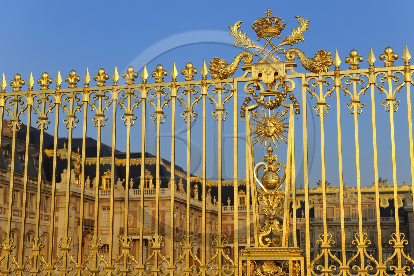 France, Yvelines, Chateau de Versailles, listed as World Heritage by UNESCO, detail of the Royal Gate drawn by Mansart (restored in June 2008) which separating the Royal Courtyard