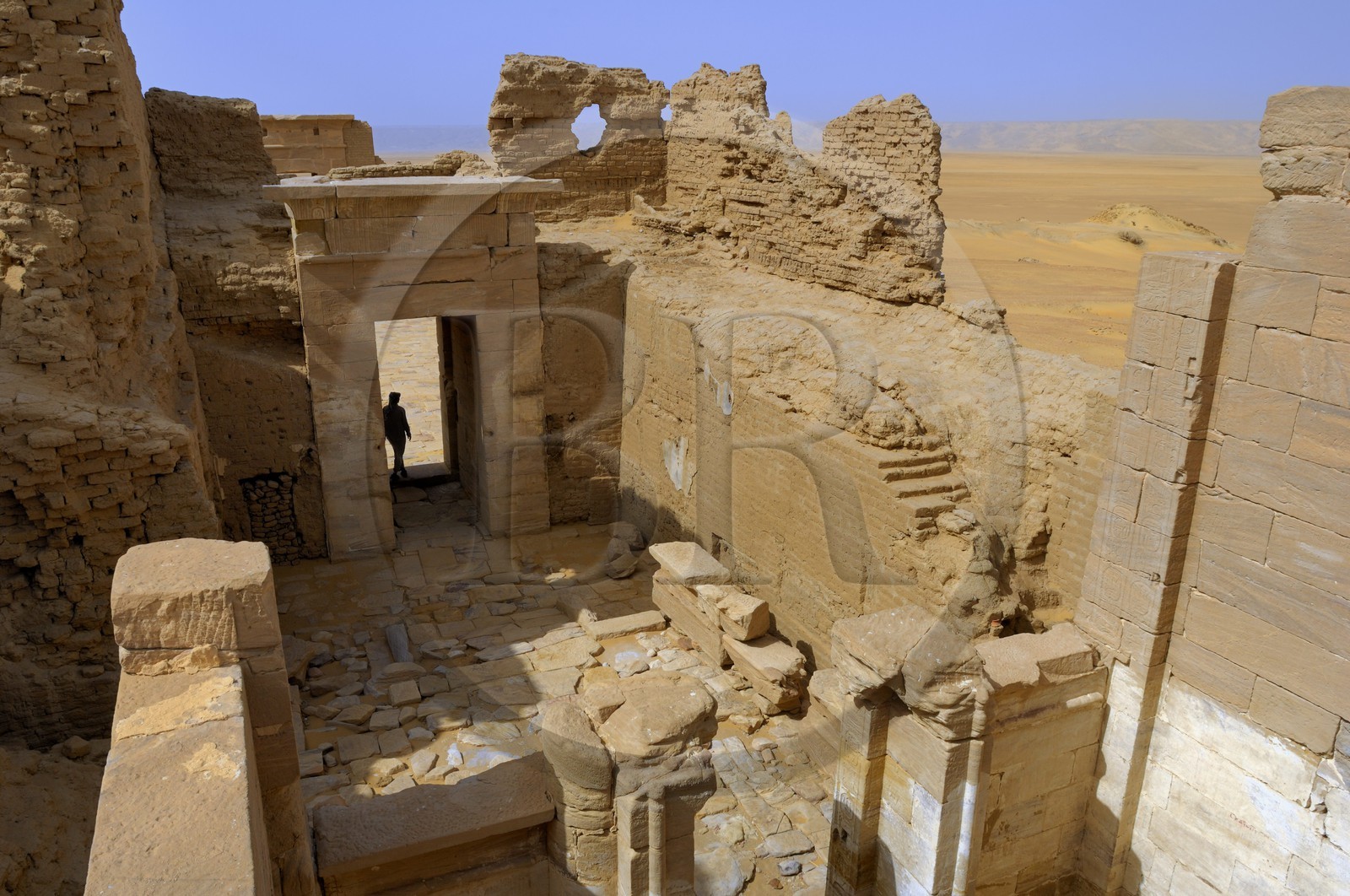 Egypt, Libyan Desert, El Dush South of Kharga Oasis, temple built during the Ptolemaic Empire dedicated to Isis and Osiris in the Roman Fort