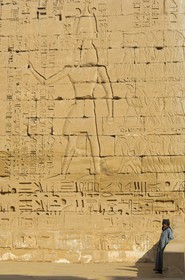 Egypte, Haute Egypte, vallée du Nil, environs de Louxor, nécropole thébaine classée Patrimoine Mondial de l'UNESCO, Thèbes Ouest, Medinet Habou, temple de Ramses III