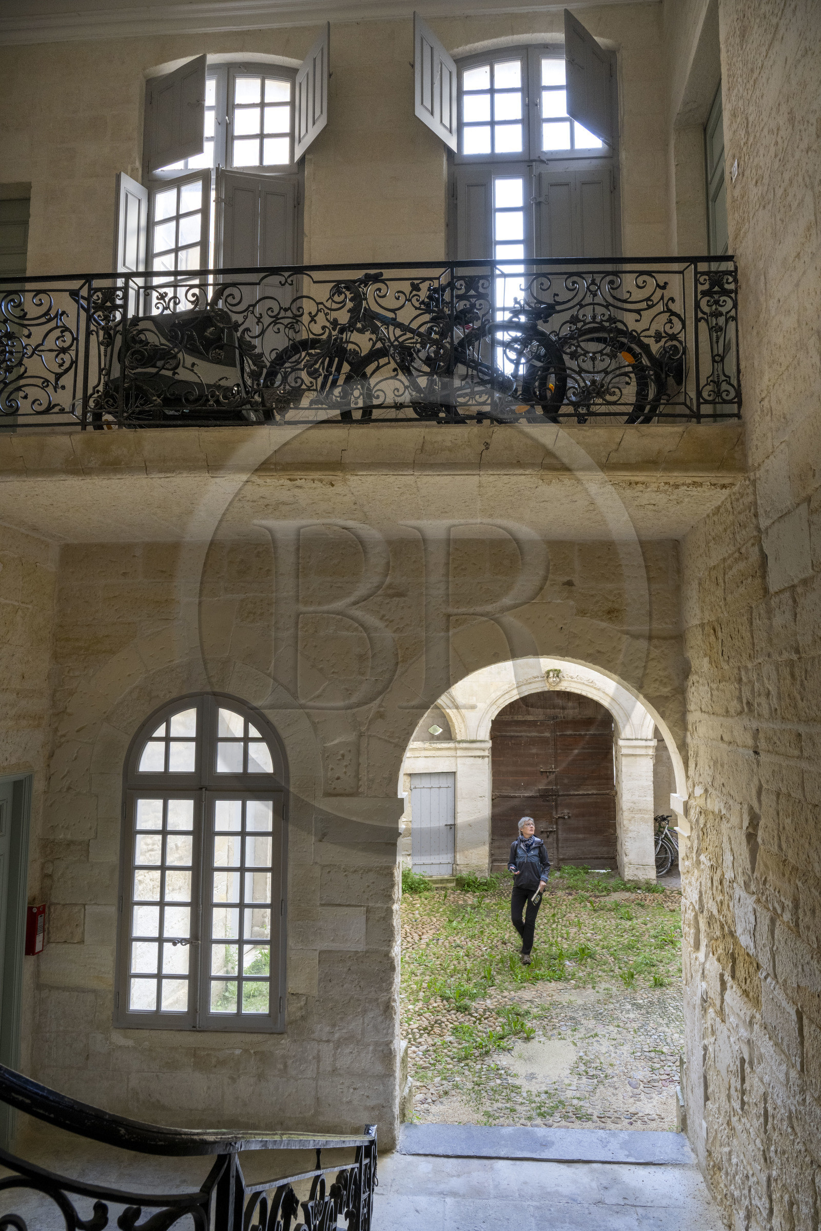 France (30), Gard, Beaucaire, Hotel de Linage, construit pour le receveur au grenier à sel au  XVIIIe siècle par l'architecte Jean Baptiste Franque