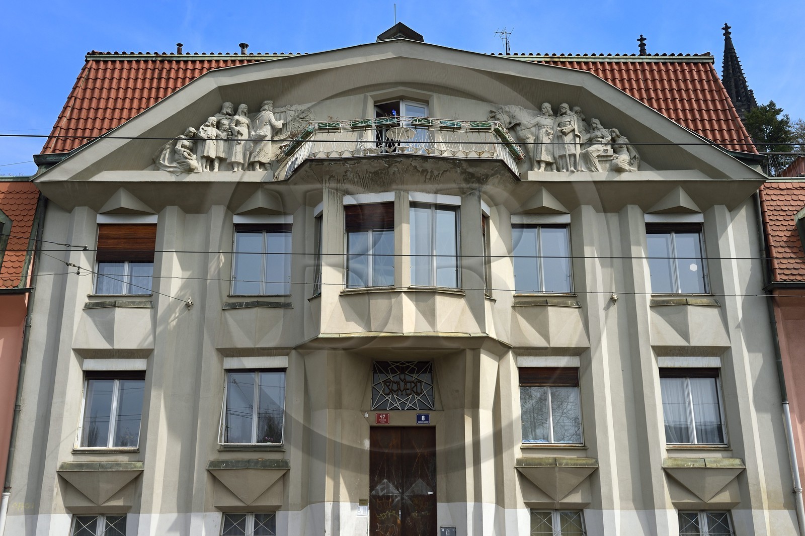 République Tchèque, Prague, quartier de Vysehrad, maison pour trois familles de l' architecte J. Chochol dans la rue Rasinovo Nabrezi
