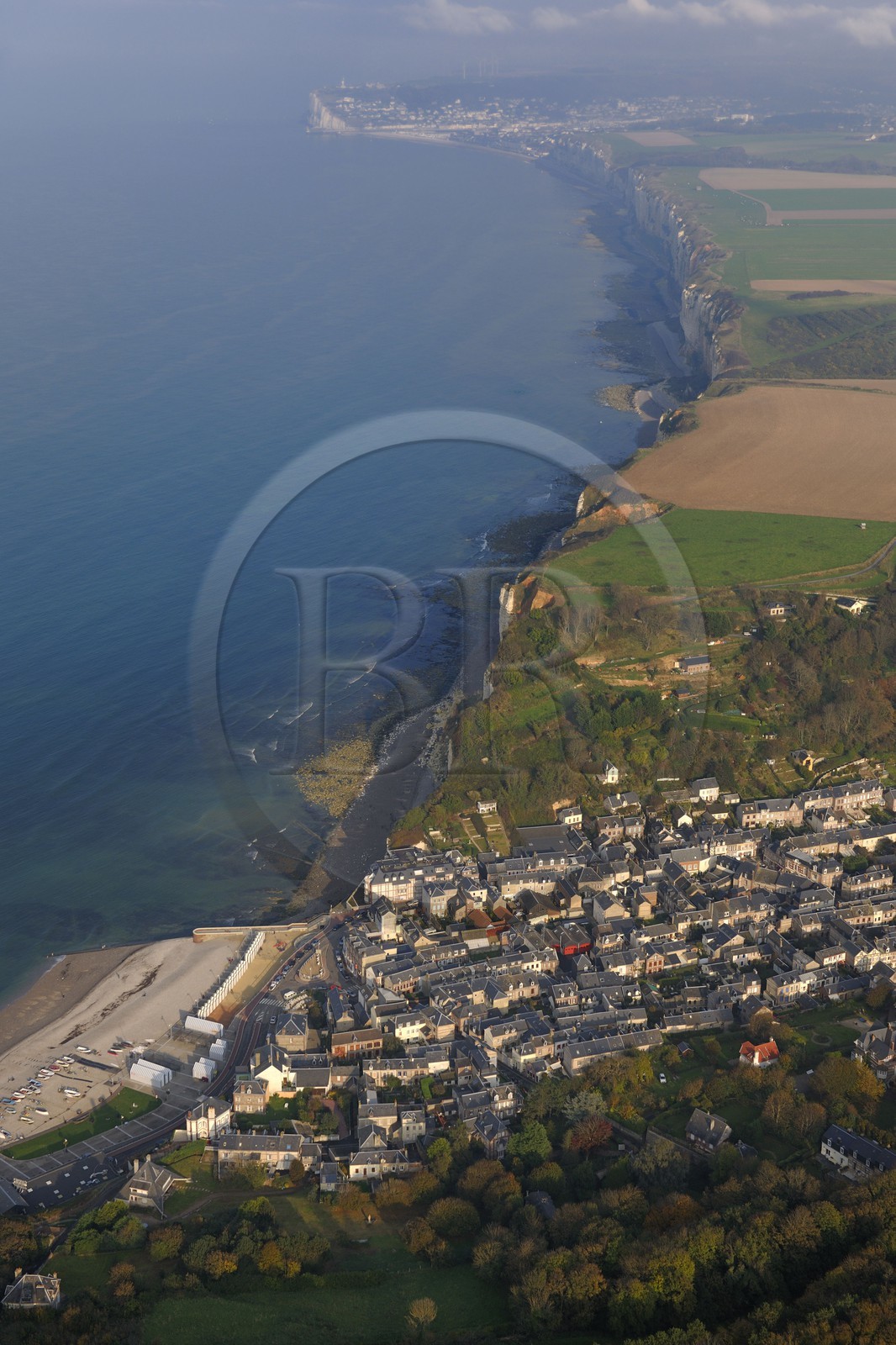 France, Seine-Maritime (76), Pays de Caux, Côte d'Albâtre, Yport (vue aérienne)