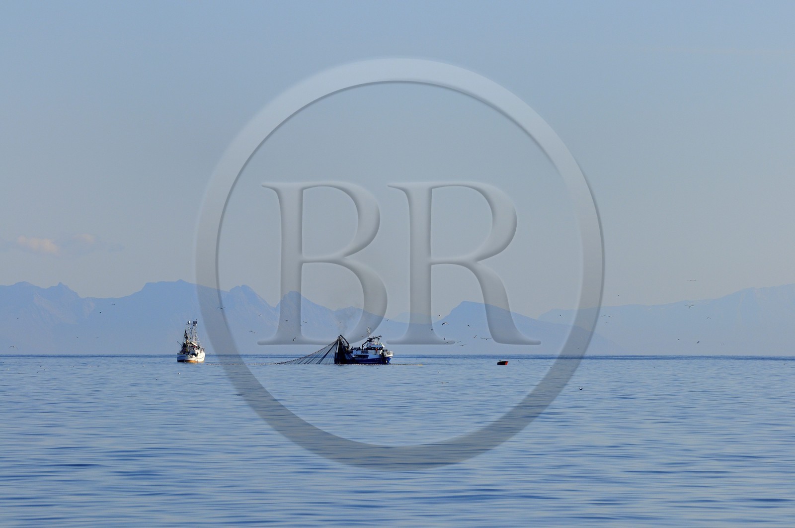 Norvège, Nordland, Iles Lofoten, pêche au chalut au large de l'Ile de Vestvagoy