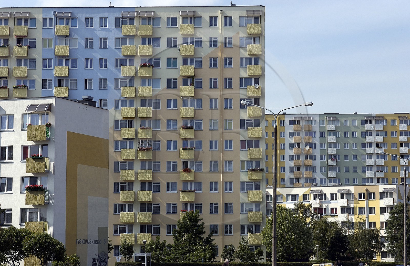 Pologne, Kujavie-Poméranie, ville de Torun, immeubles en banlieue