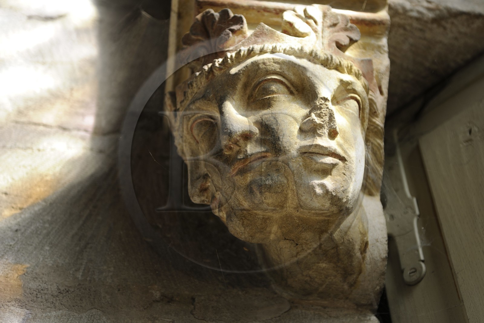 France, Saône et Loire (71), Cluny, église Notre-Dame, Pidou Berlue au trois visages