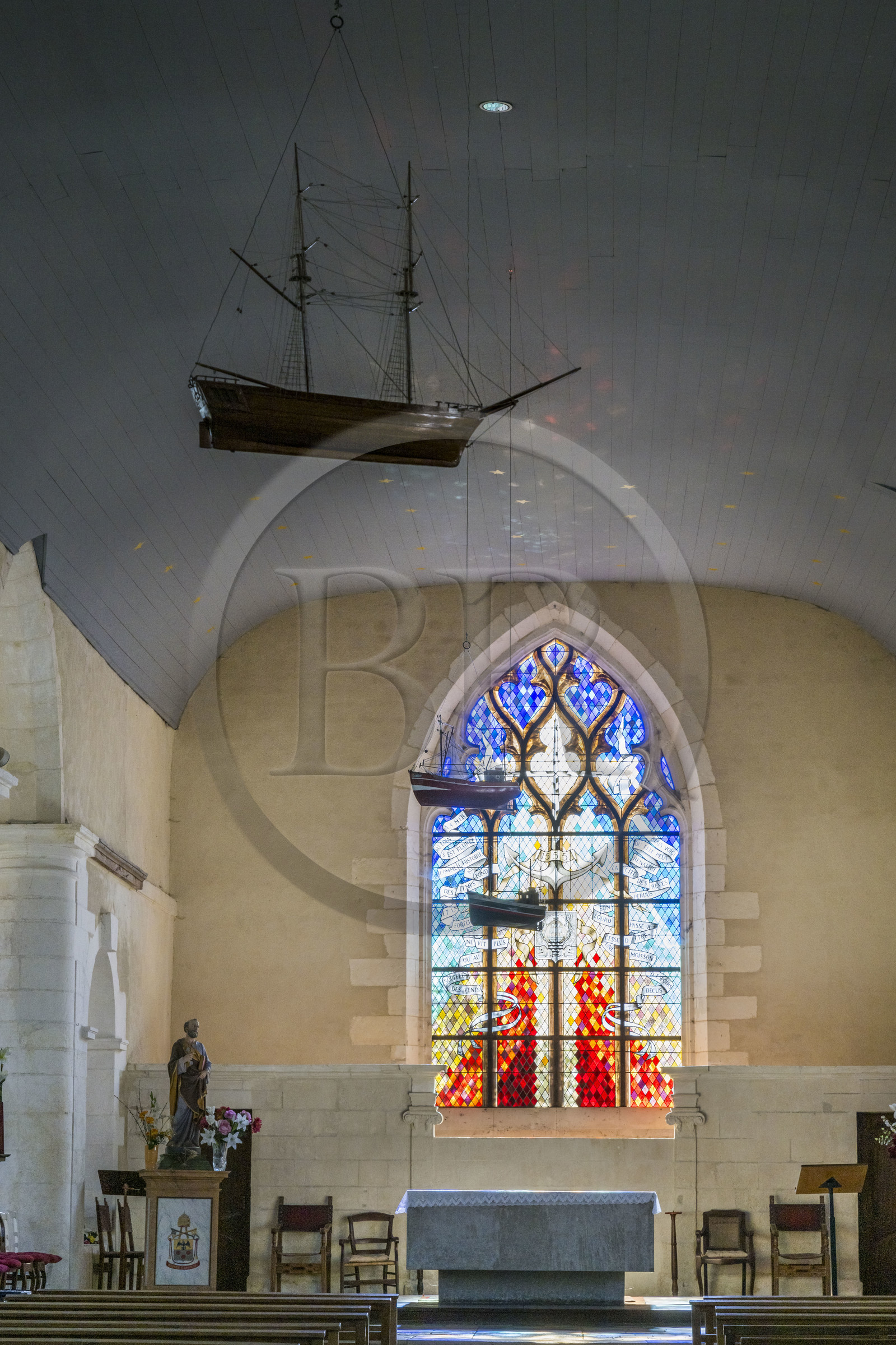 France, Charente-Maritime (17), Saintonge, Marennes-Hiers-Brouage, citadelle de Brouage, labellisé Les Plus Beaux Villages de France, nef de l'église Saint-Pierre-et-Saint-Paul dont les origines remontent au début du XIème siècle