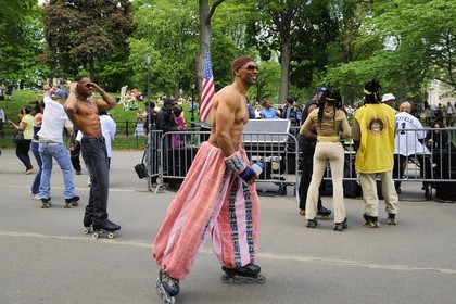 Etats-Unis, New York, Manhattan, Central Park, danse en rollers