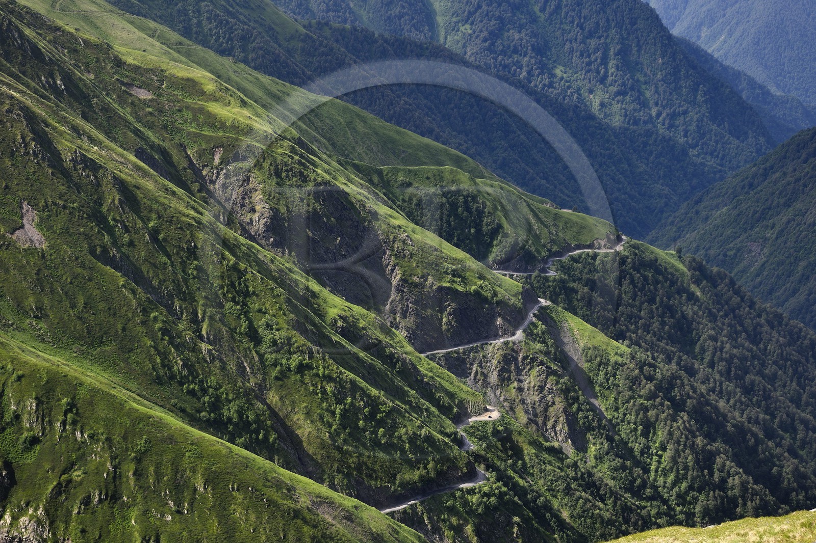Géorgie, Kakheti, region de Touchétie, la très spectaculaire piste qui relie Telavi à Omalo en passant par le Col d'Abano à 2826 mètres