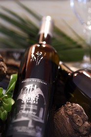 France, Alpes-Maritimes (06), Cannes, Iles de Lérins, Ile de Saint-Honorat, vin produit par l'Abbaye de Lérins