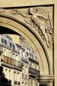 France, Paris (75), la porte Saint-Denis, commanditée par Louis XIV, boulevard Bonne nouvelle