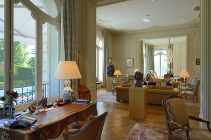 France, Alpes-Maritimes (06), Cannes, la villa La Californie où vécu Pablo Picasso, aujourd'hui renommé le Pavillon de Flore par Marina Picasso, le salon