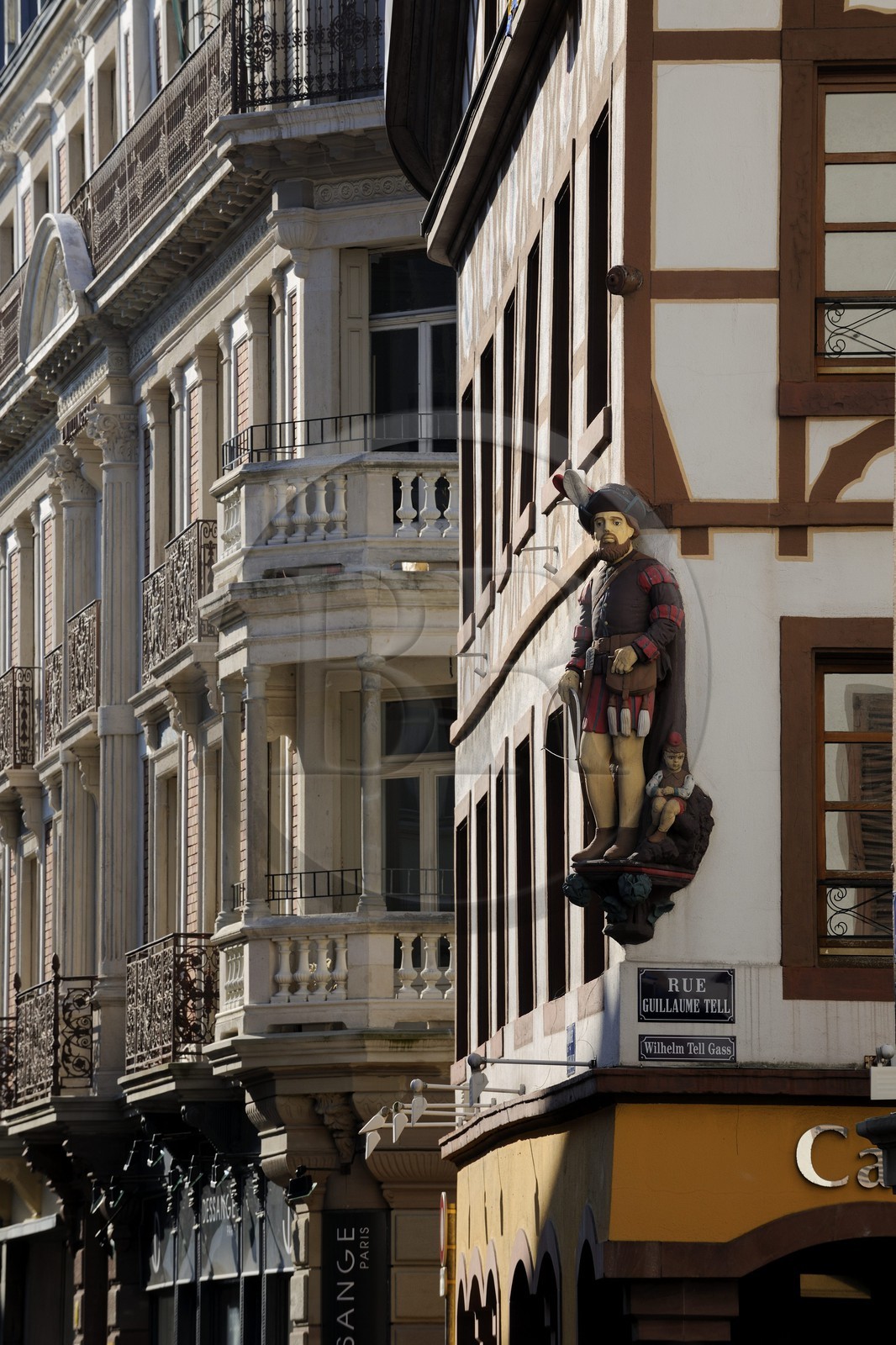 France, Haut-Rhin (68), Mulhouse, le café Guillaume Tell passage de l'Hôtel de Ville