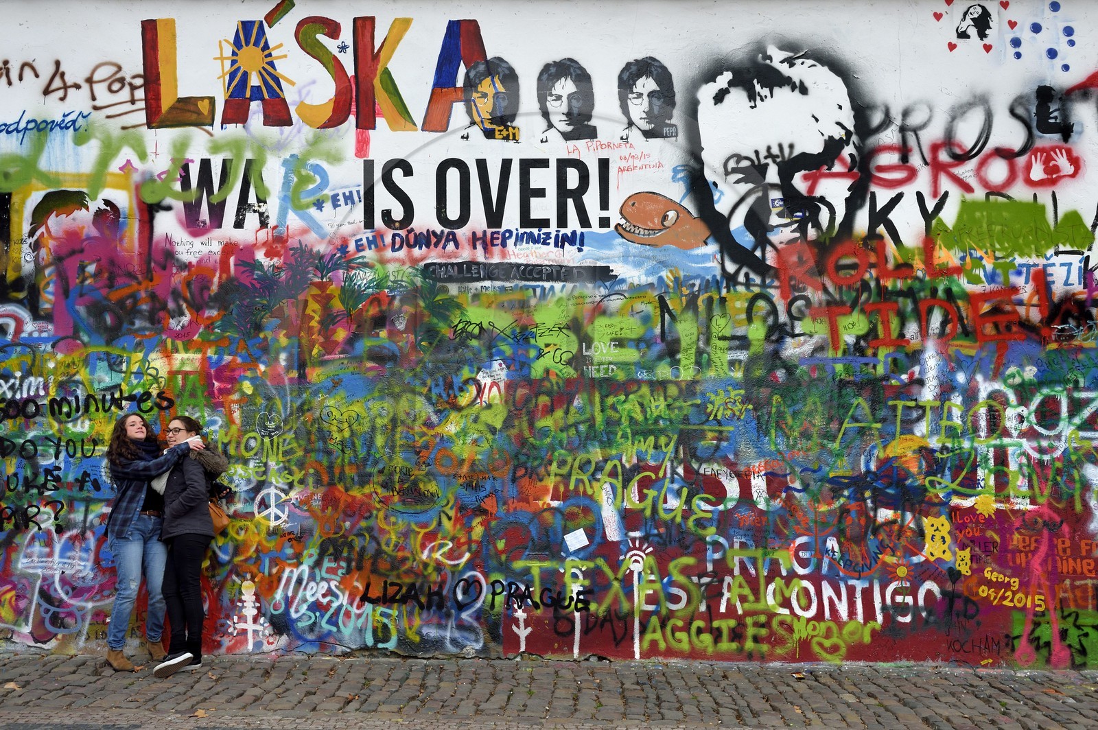 République Tchèque, Prague, centre historique classé Patrimoine Mondial de l'UNESCO, quartier Mala Strana, peinture murale en mémoire de John Lennon, Velkoprevorske Namesti