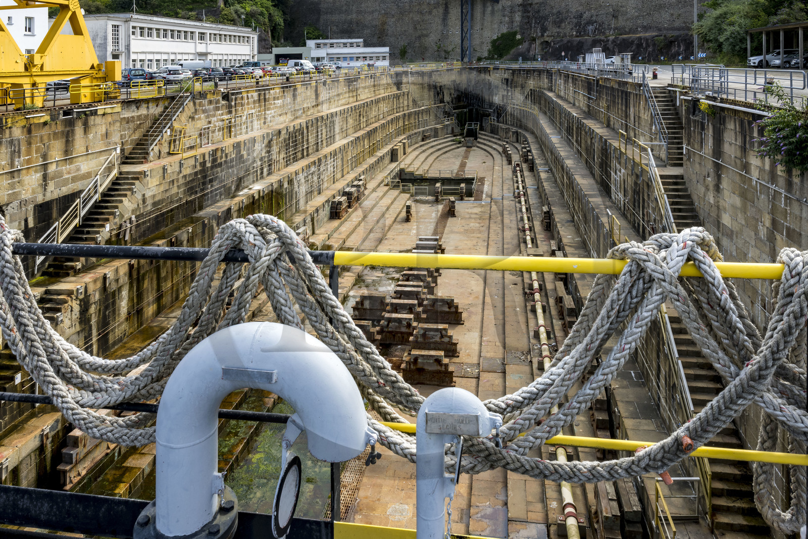 France, Finistère (29), Brest, l'arsenal, le port militaire est une base navale de la Marine nationale, bassin de radoub n° 1 dit bassin Tourville