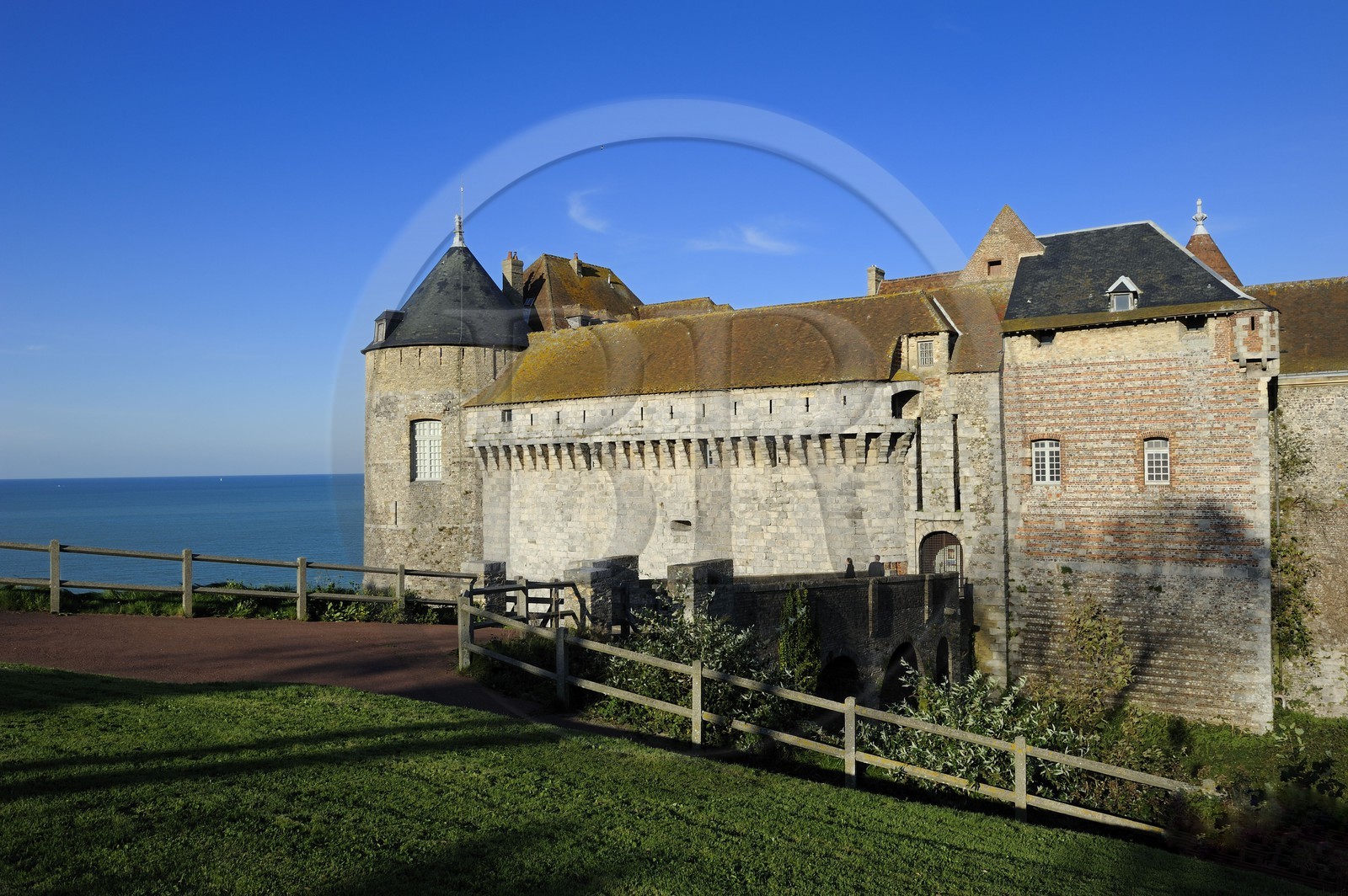 France, Seine-Maritime (76), Dieppe, le Château-musée domine la ville