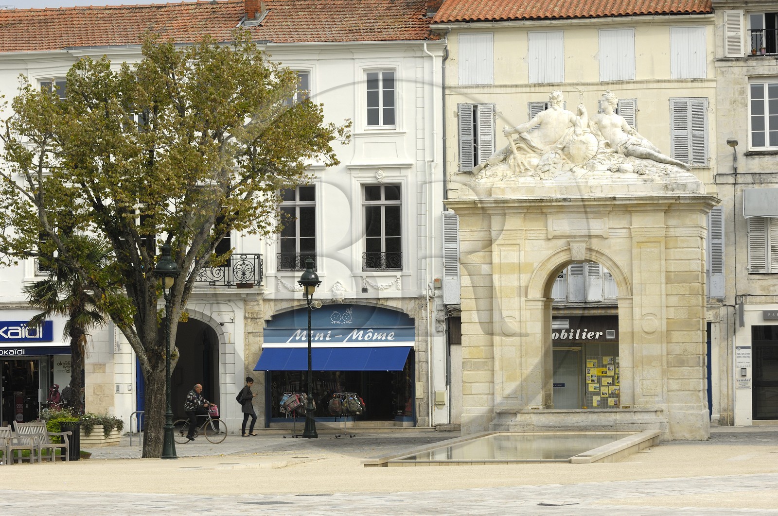 France, Charente-Maritime (17), Rochefort, la place Colbert