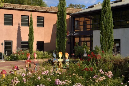 France, Var (83), La Dracénie, Salernes, le musée Terra Rossa maison de la céramique architecturale de l'architecte J.-M. Wilmotte