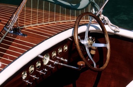 France, Savoie (73), Navig'Aix au lac du Bourget, célèbre canot automobile en bois d'acajou du type Riva