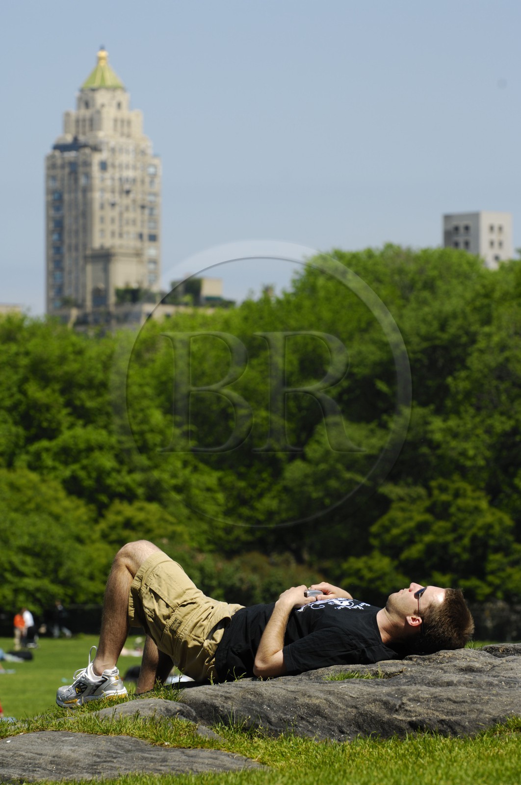 Etats-Unis, New York, Central park, farniente et sport le dimanche sur la pelouse The Sheep Meadow