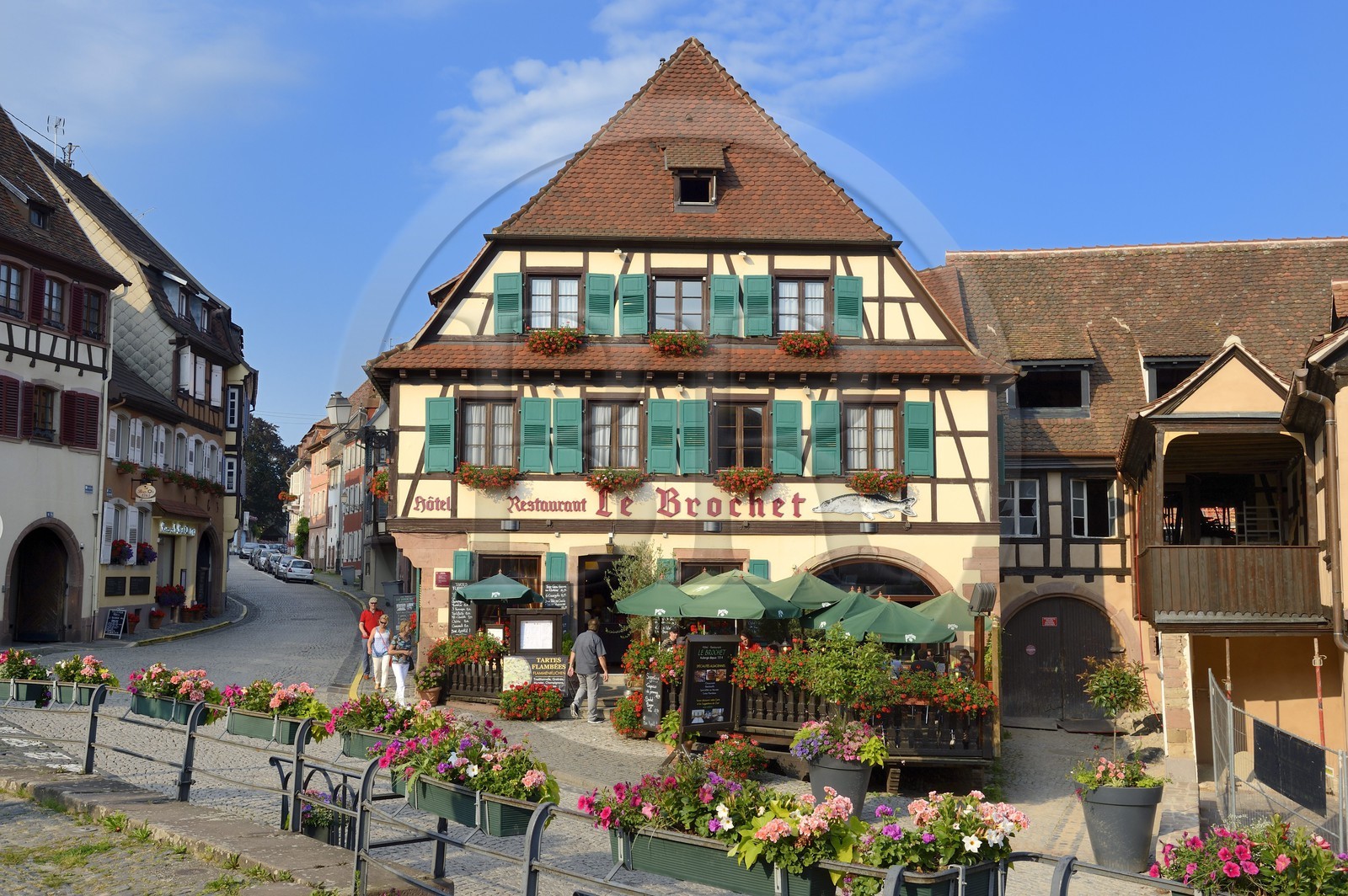 France, Bas-Rhin (67), Barr, Place de l'Hotel de ville, restaurant Le Brochet
