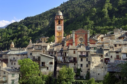 France, Alpes-Maritimes, Roya Valley (Nice hinterland), at the foot of the Mercantour National Park, Tende, Collegiate Church of Notre Dame de l'Assomption (Our Lady of the Assumption) in a tangle of flagstone roofs