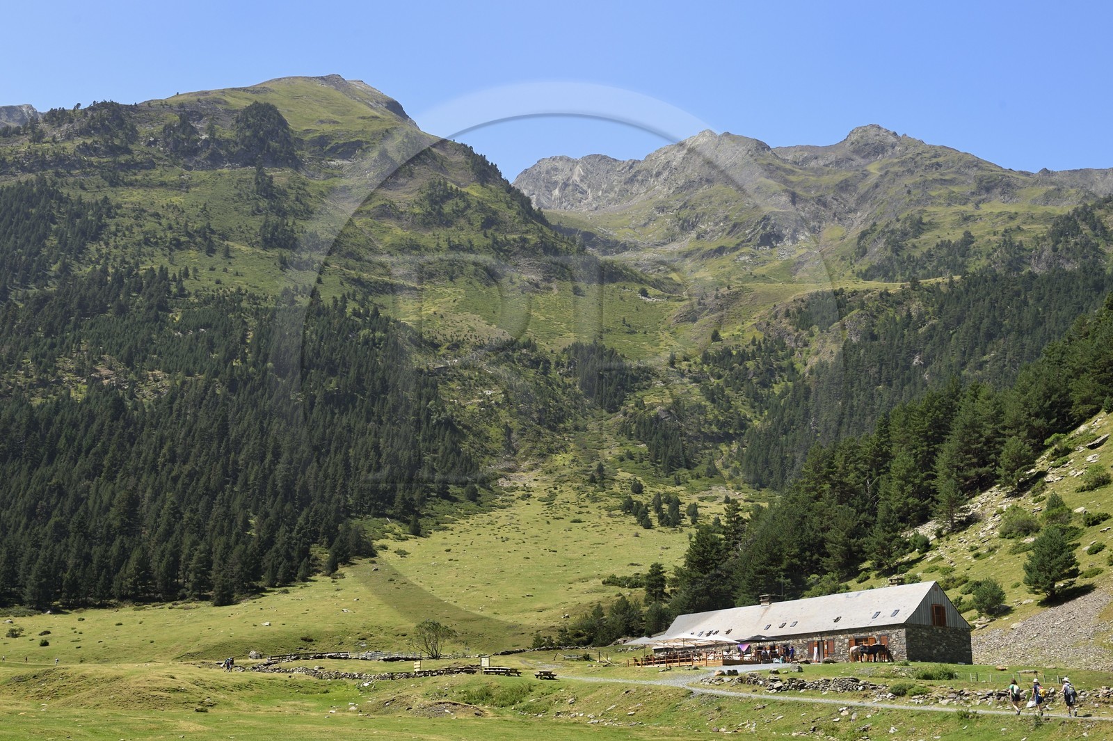 France, Hautes-Pyrénées (65), Saint-Lary-Soulan, vallée du Rioumajou, l'hospice du Rioumajou devenu refuge et restaurant