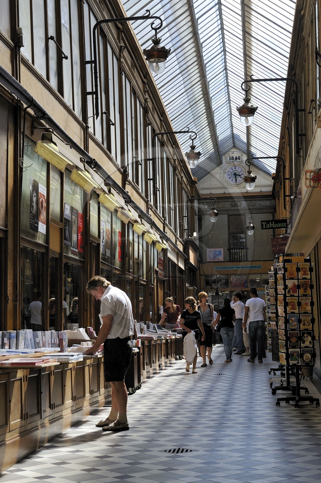 France, Paris (75), Passage Jouffroy, les etals de la Librairie Paul Vulin