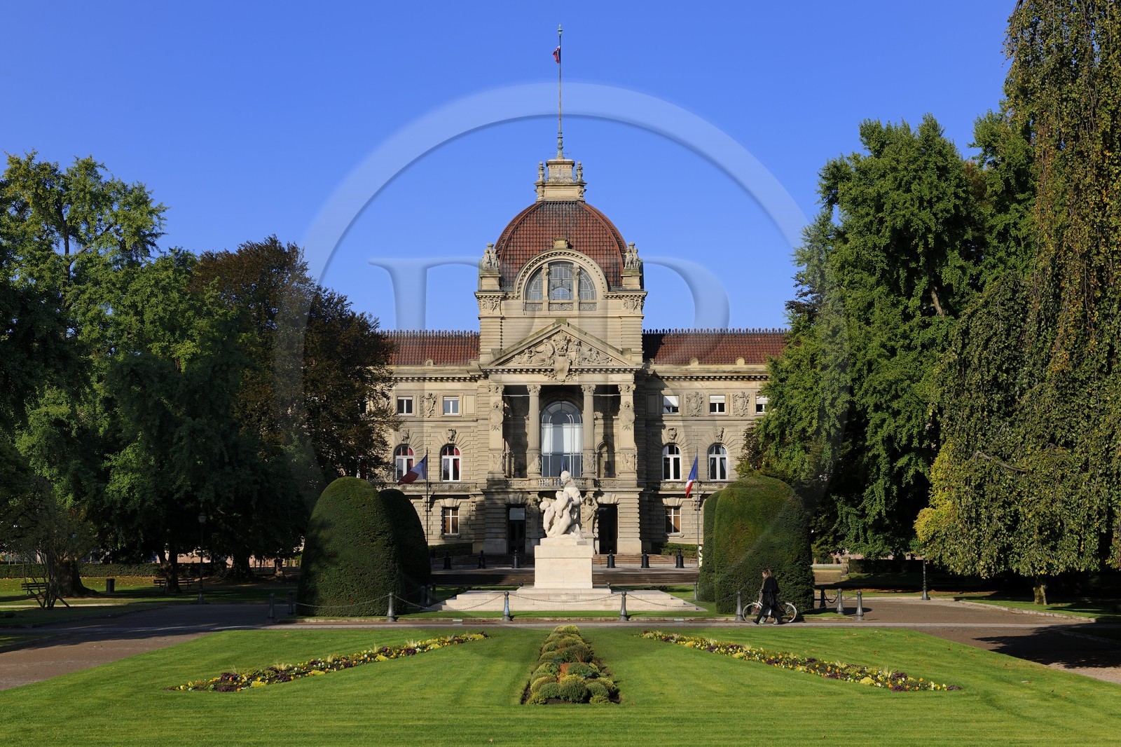 France, Bas Rhin, Strasbourg, Place de la Republique, Palais du Rhin and war monument, a mother holds her two dying sons, one looks over France and the other looks over Germany