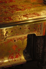 France, Maine et Loire (49), château de Montreuil-Bellay, détail d'un meuble