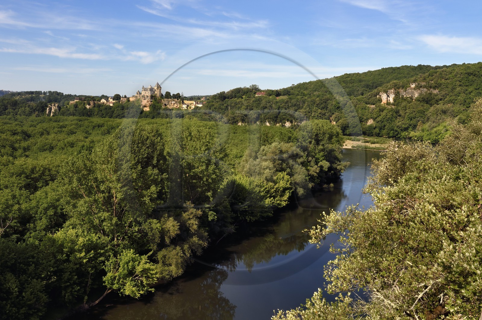 France, Dordogne (24), Périgord Noir, vallée de la Dordogne, Vitrac, chateau de Montfort au-dessus du Cingle de Montfort