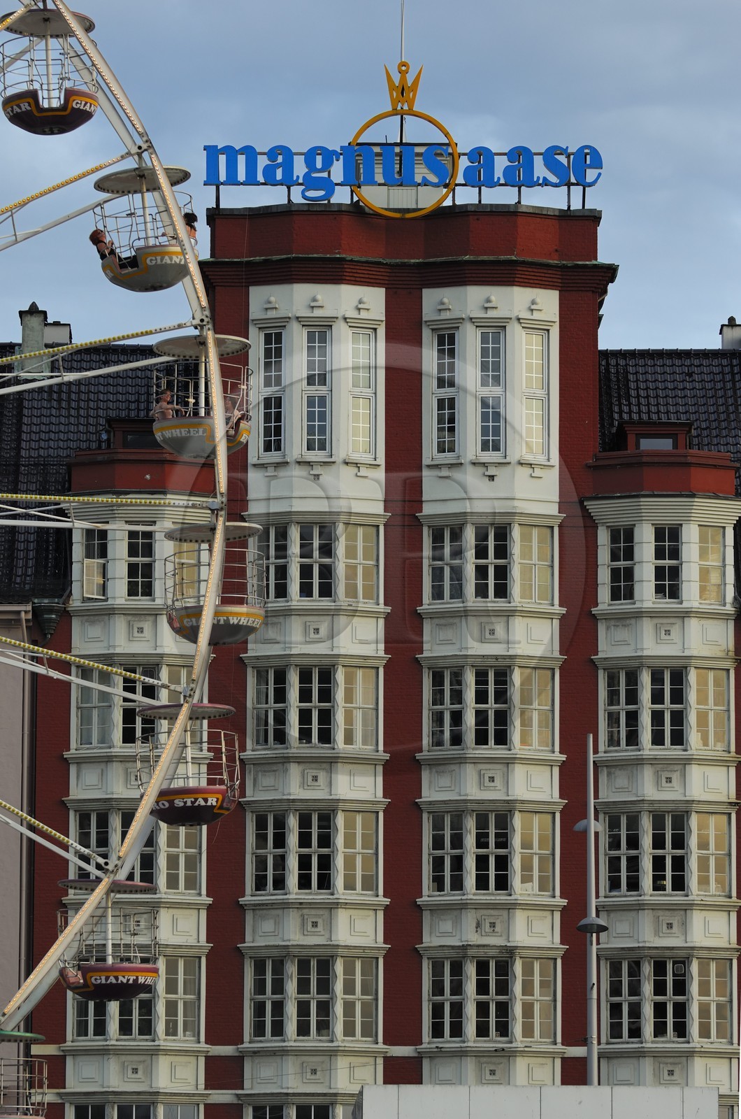 Norvège, Hordaland, Bergen, facade d'immeuble sur le port