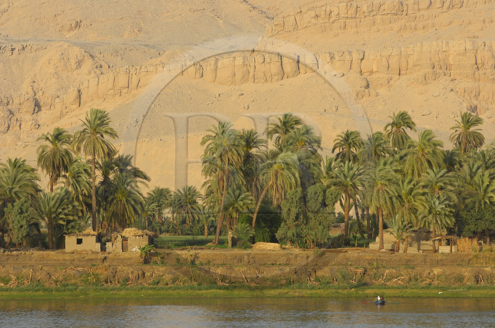 Egypte, Haute Egypte, vallée du Nil, le Nil entre Louxor et Esna