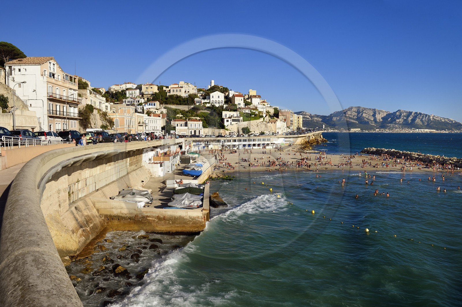 France, Bouches-du-Rhône (13), Marseille, quartier du Roucas Blanc, la Corniche JF Kennedy, plage du Prophète