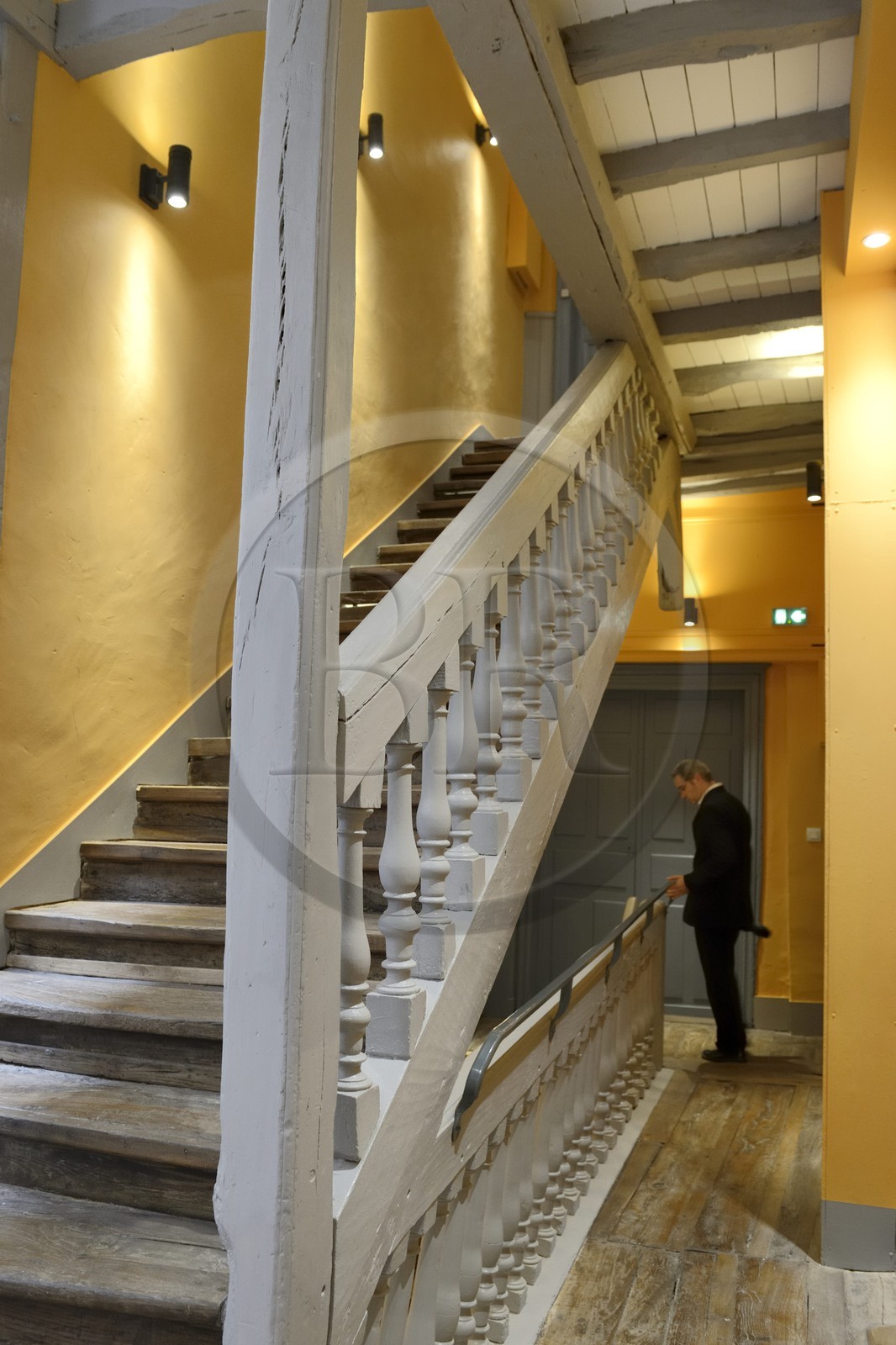 France, Ille-et-Vilaine (35), Rennes, escalier d'une maison à pans de bois 5 rue de Clisson du XVIIIème siècle
