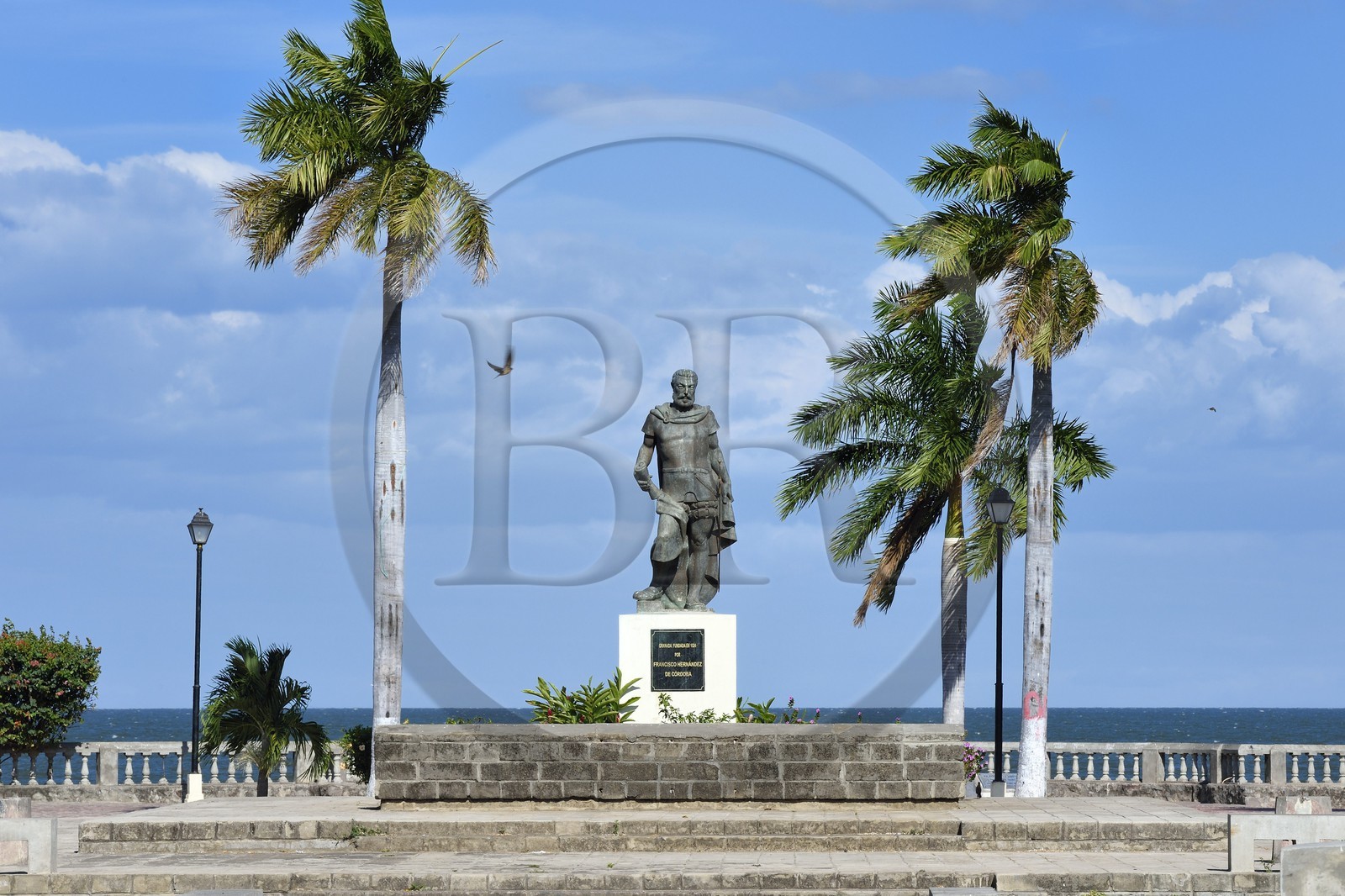 Nicaragua, Granada, paseo de Los Mangos, statue du conquistador espagnol Francisco Hernandez de Cordoba, fondateur du Nicaragua