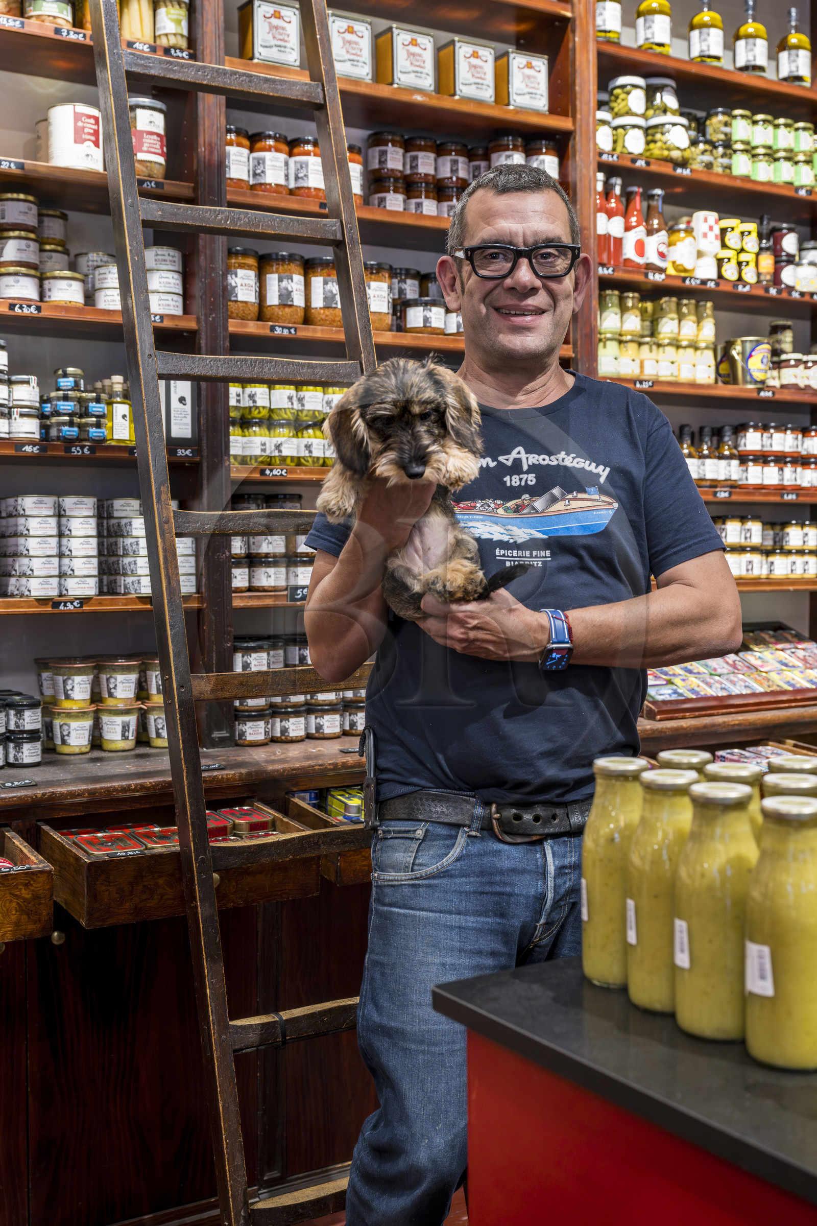 France, Pyrénées-Atlantiques (64), Pays-Basque, Biarritz, Chez Arosteguy épicerie fine créée en 1876, Pierre Arosteguy