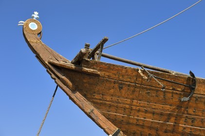 Sultanat d'Oman, gouvernorat de Ash Sharqiyah du Sud, ville et port de Sour, Ship Factory (Sur) Khour Al Batah, musée maritime consacré au boutre Fatah Al Khair, un bateau de pêche en bois historique construit à Sour il y a 70 ans