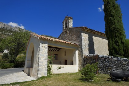 France, Alpes-de-Haute-Provence (04), Parc Naturel Régional du Verdon, village de Rougon, la chapelle romane Saint-Christophe