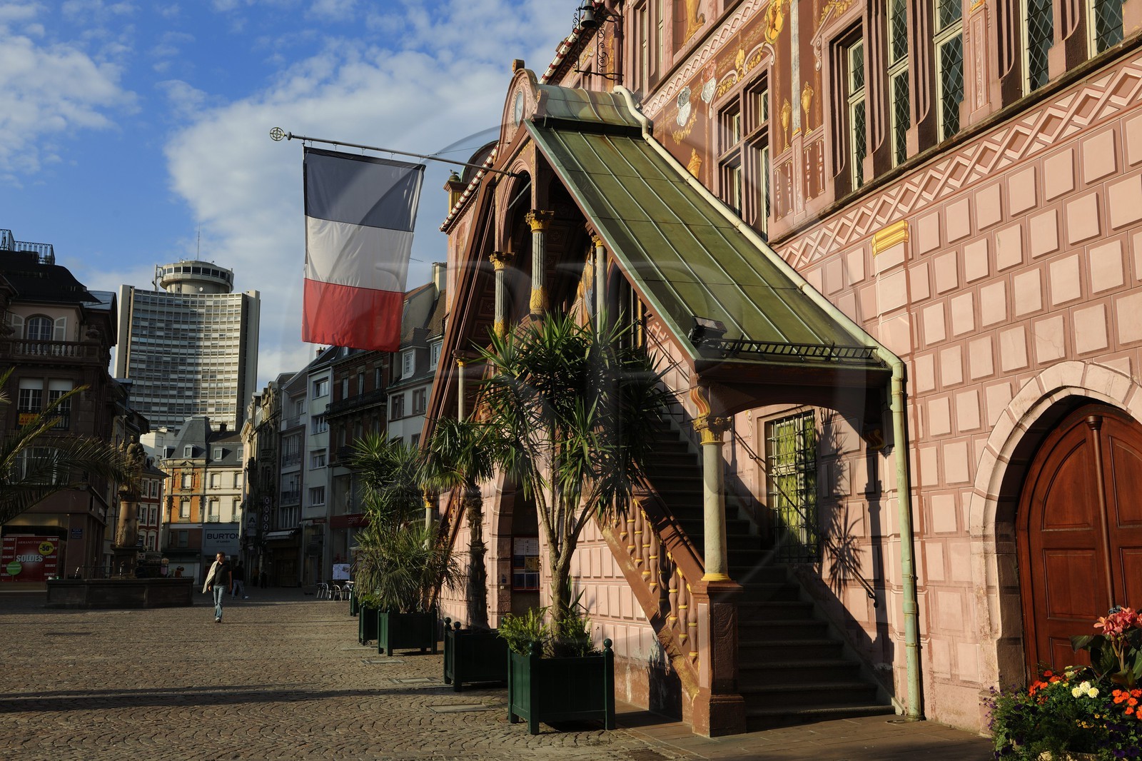 France, Haut Rhin, Mulhouse, place de la Reunion (Reunion's Square), town hall and historical museum