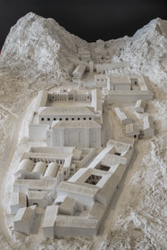 France, Bouches-du-Rhône (13), Parc Naturel Régional des Alpilles, Saint-Rémy-de-Provence, site archéologique de Glanum, reconstitution en maquette du site à son apogée