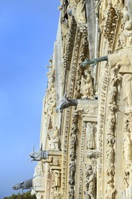 France, Marne (51), Reims, la cathédrale Notre-Dame de Reims, classée Patrimoine Mondial de l'UNESCO, gargouilles sur la facade occidentale