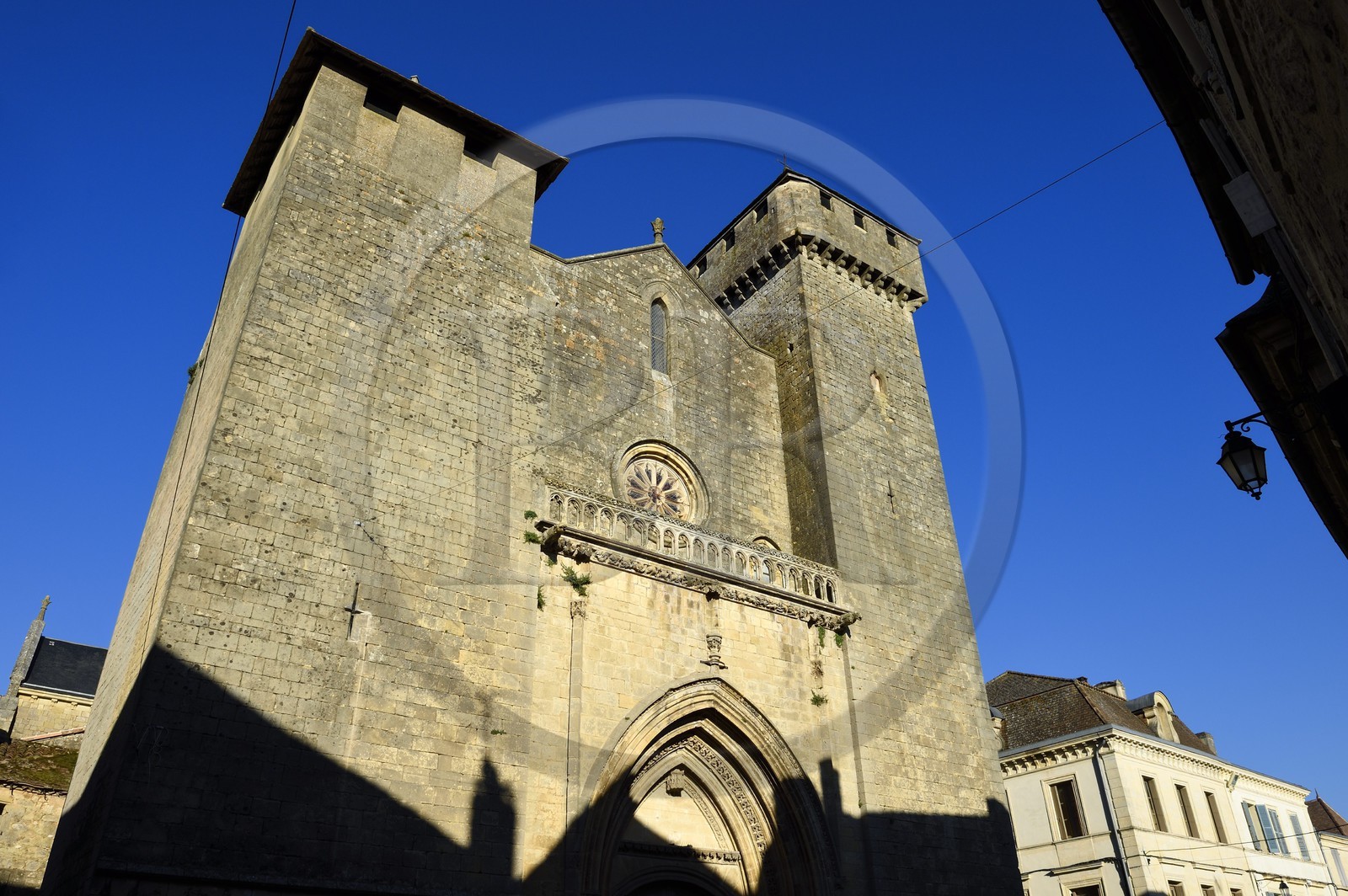 France, Dordogne, Perigord Pourpre, Beaumont du Perigord, 13th century Saint-Laurent-et-Saint-Front fortified church in english Gothic style