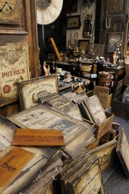 France, Bouches-du-Rhone, Aix-en-Provence, the shop Plato's Tavern (La Taverne de Platon) where you can find labels including screen prints of vintage wines