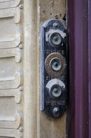 France, Hérault (34), Béziers, quartier du Champ de Mars, maison natale de Jean Moulin sur la place du 14 juillet