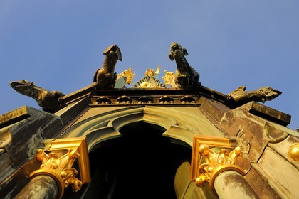 France, Manche (50), le Mont-Saint-Michel, classé Patrimoine Mondial de l'UNESCO, l'abbaye, la flêche et ses gargouilles